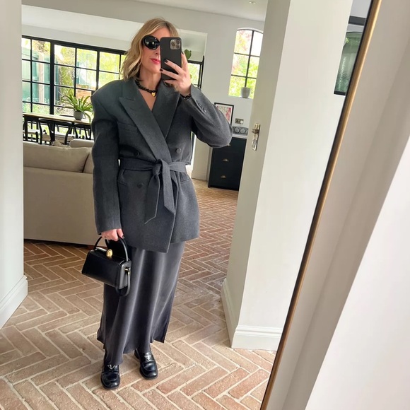 Raey exaggerated shoulder wool blend tux blazer - Picture 4 of 10